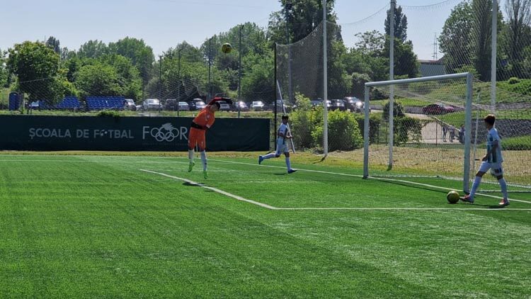 Drumul spre succes în fotbal pentru copii începe cu muncă și valori